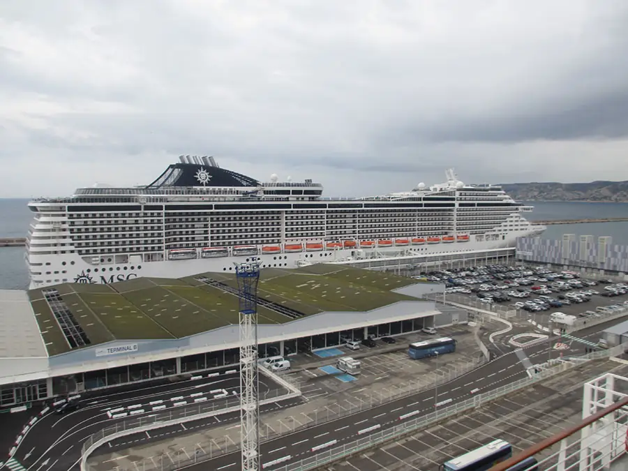 Vue extérieure du terminal de croisière MPCT